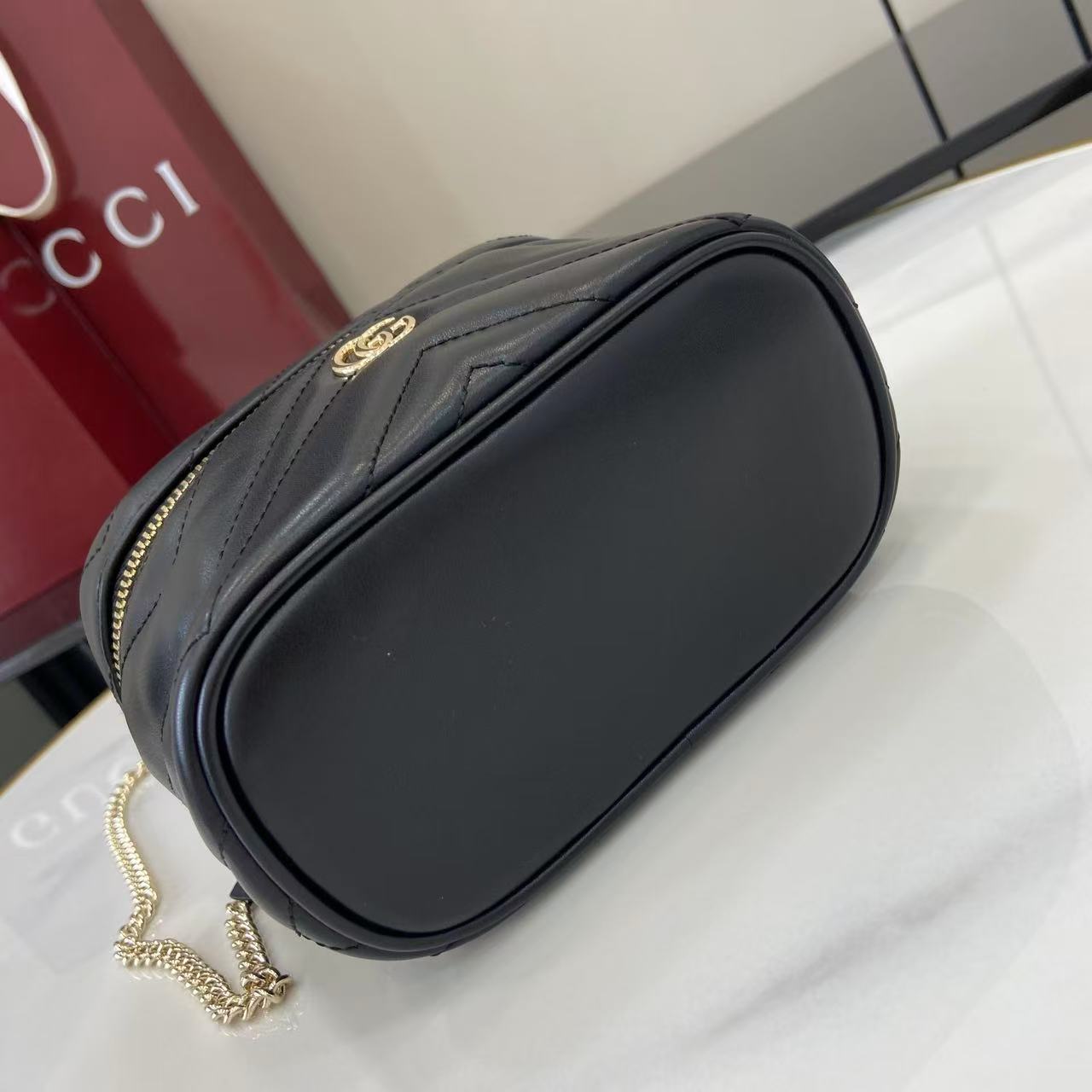 Gucci Marmont Chain Cosmetic Bag - Black Quilted Leather, 15cm 5 i1757575850623 2016 0 3