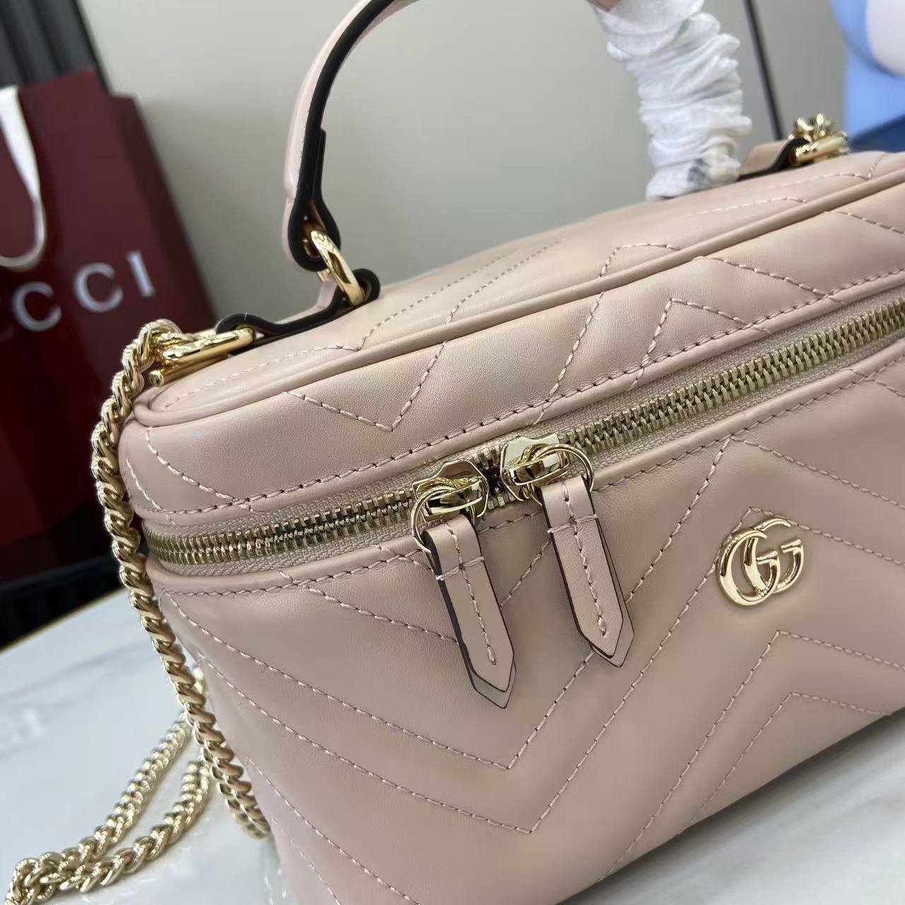 Gucci Marmont Pink Leather Chain Cosmetic Bag - Classic & Elegant 8 i1757745925206 9967 0 6