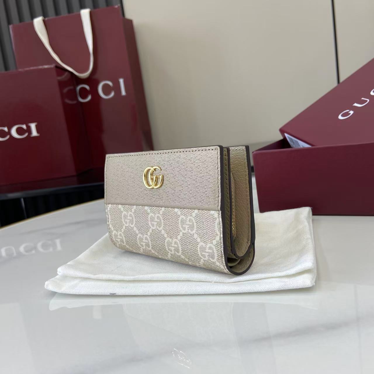Gucci Marmont Beige Supreme Canvas Card Case Wallet with Double G Hardware 7 i1757929812194 8663 0 5