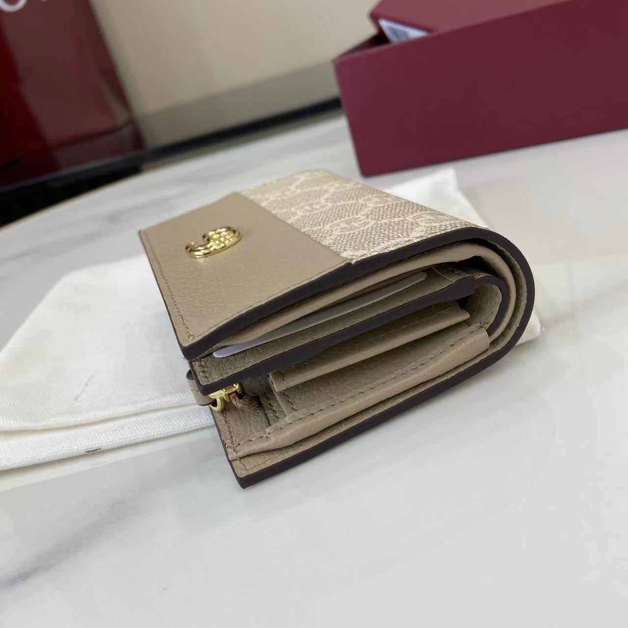 Gucci Marmont Beige Supreme Canvas Card Case Wallet with Double G Hardware 13 i1757929828735 3467 0 11