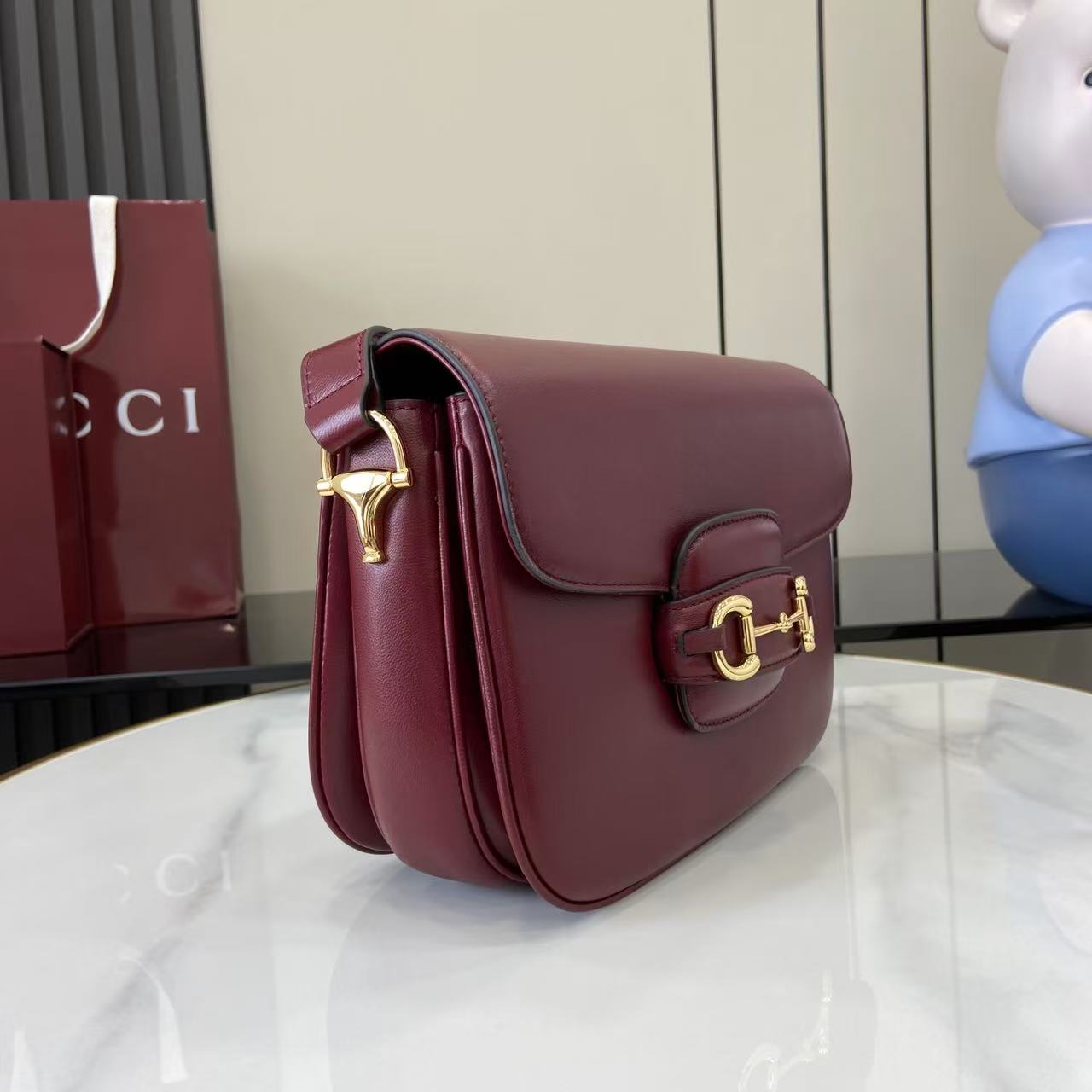 Gucci Horsebit 1955 Red Leather Shoulder Bag - Elegant & Timeless Design 3 i1760528114362 3002 0 1