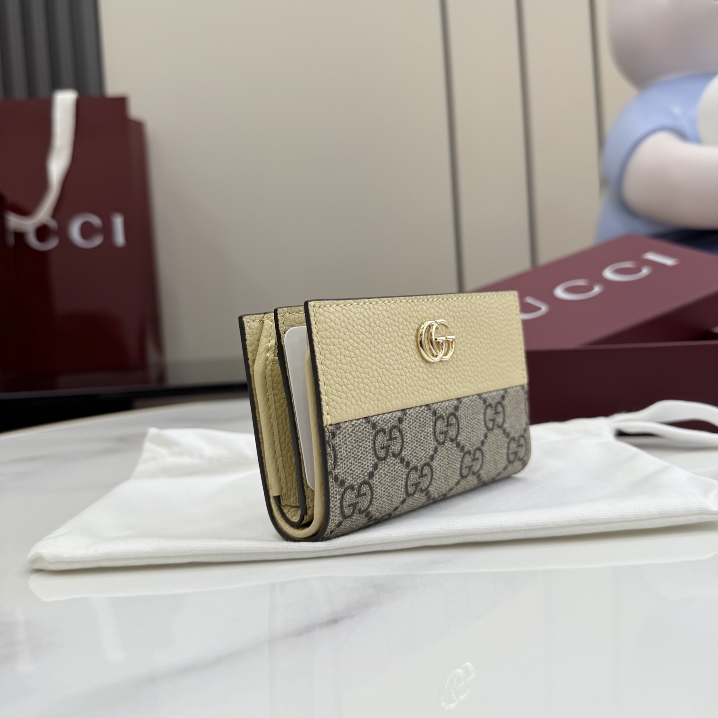 Портмоне Gucci с монограммой