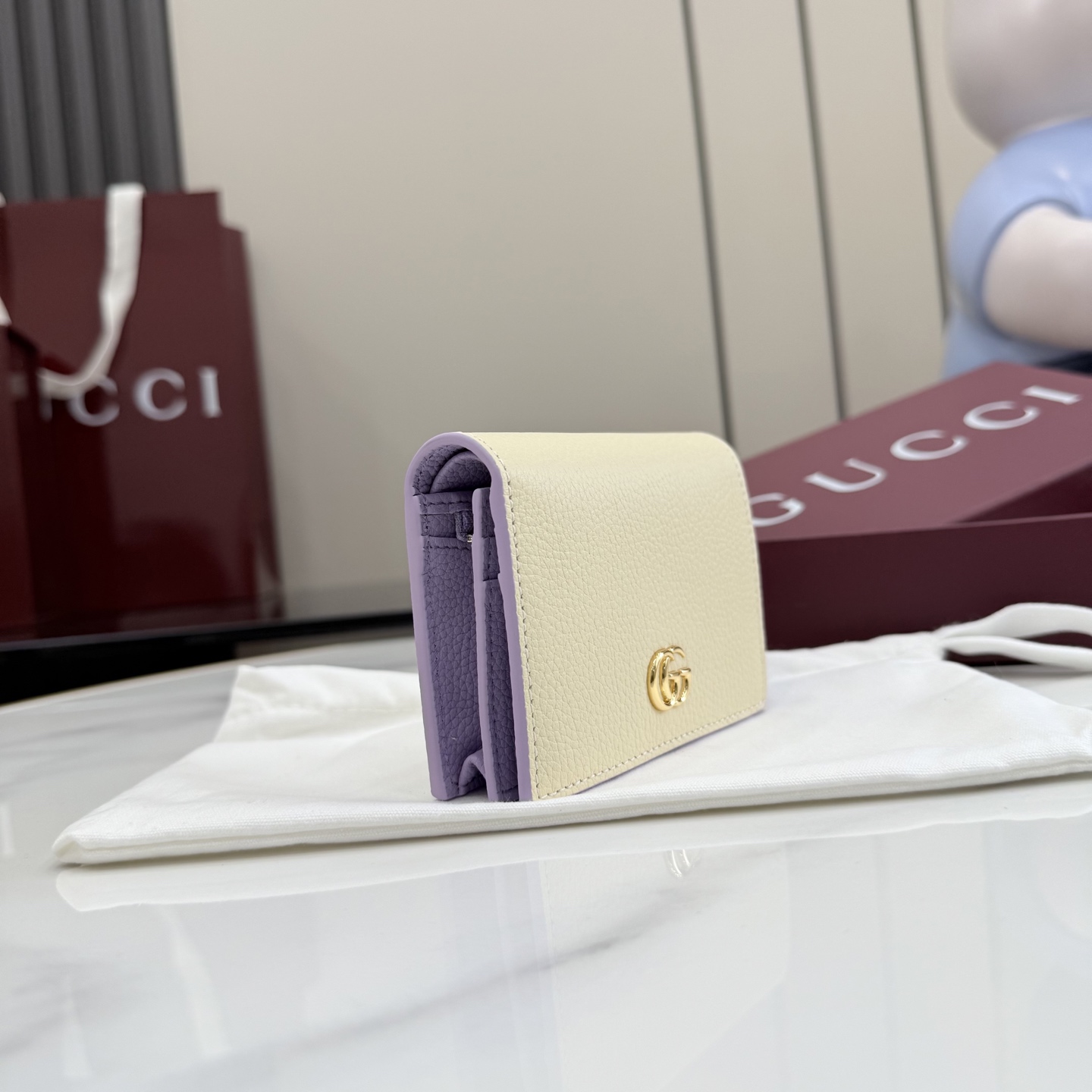 Портмоне Gucci кремовое с логотипом GG