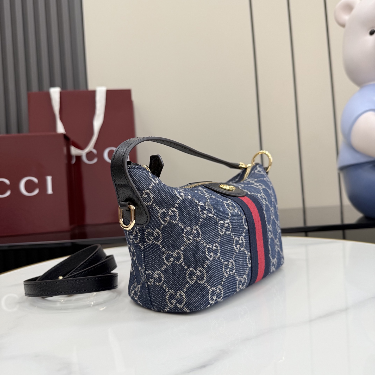 Сумка кросс-боди Gucci с принтом GG