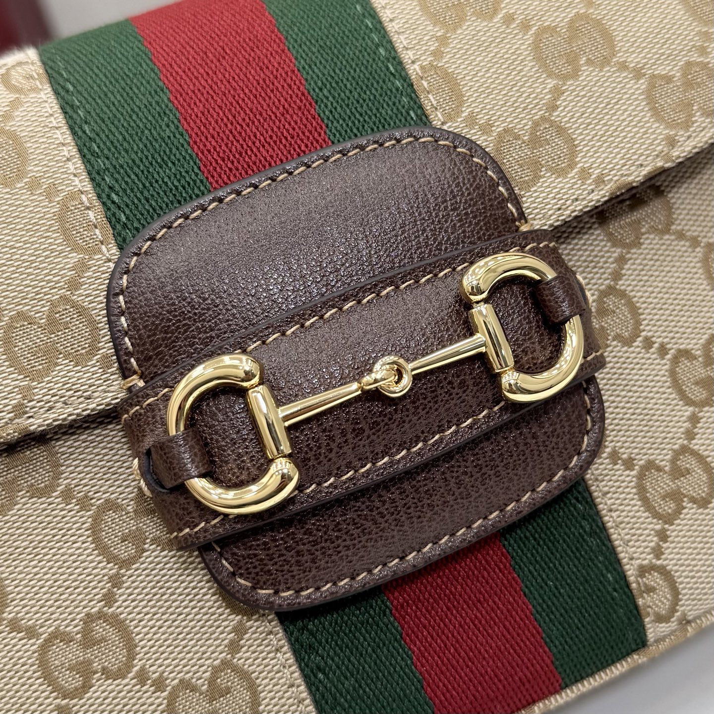 Gucci 2026春夏系列全新上市 Gucci Horsebit 1955 系列手袋以柔软流畅的廓形演绎