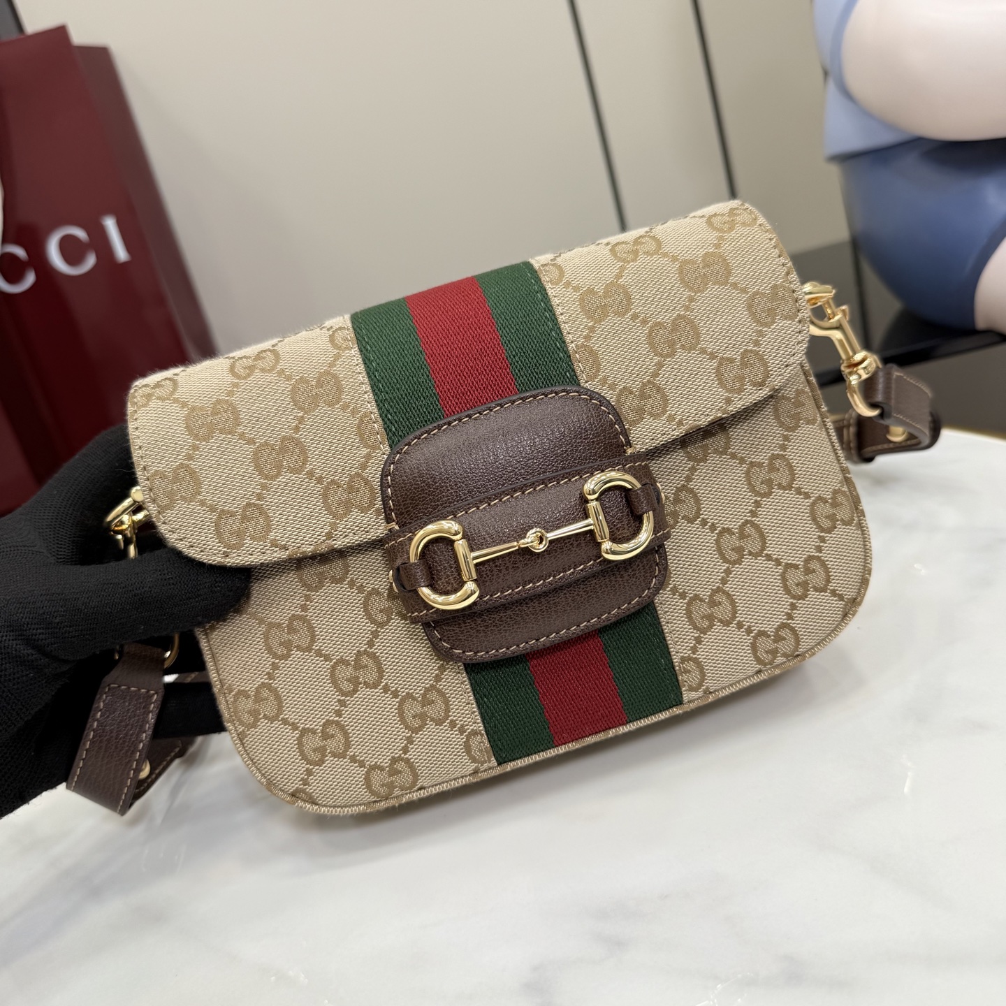 Gucci 2026春夏系列全新上市 Gucci Horsebit 1955 系列手袋以柔软流畅的廓形演绎