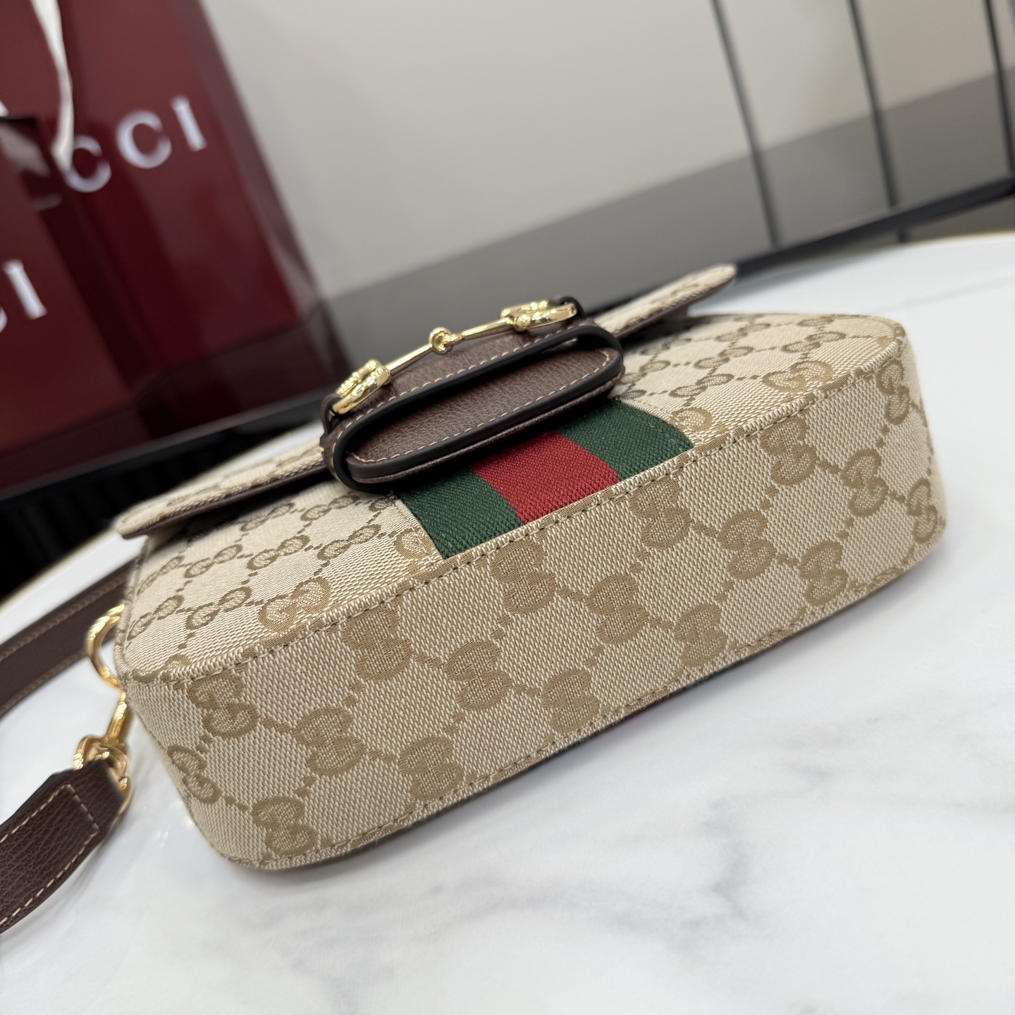 Gucci 2026春夏系列全新上市 Gucci Horsebit 1955 系列手袋以柔软流畅的廓形演绎