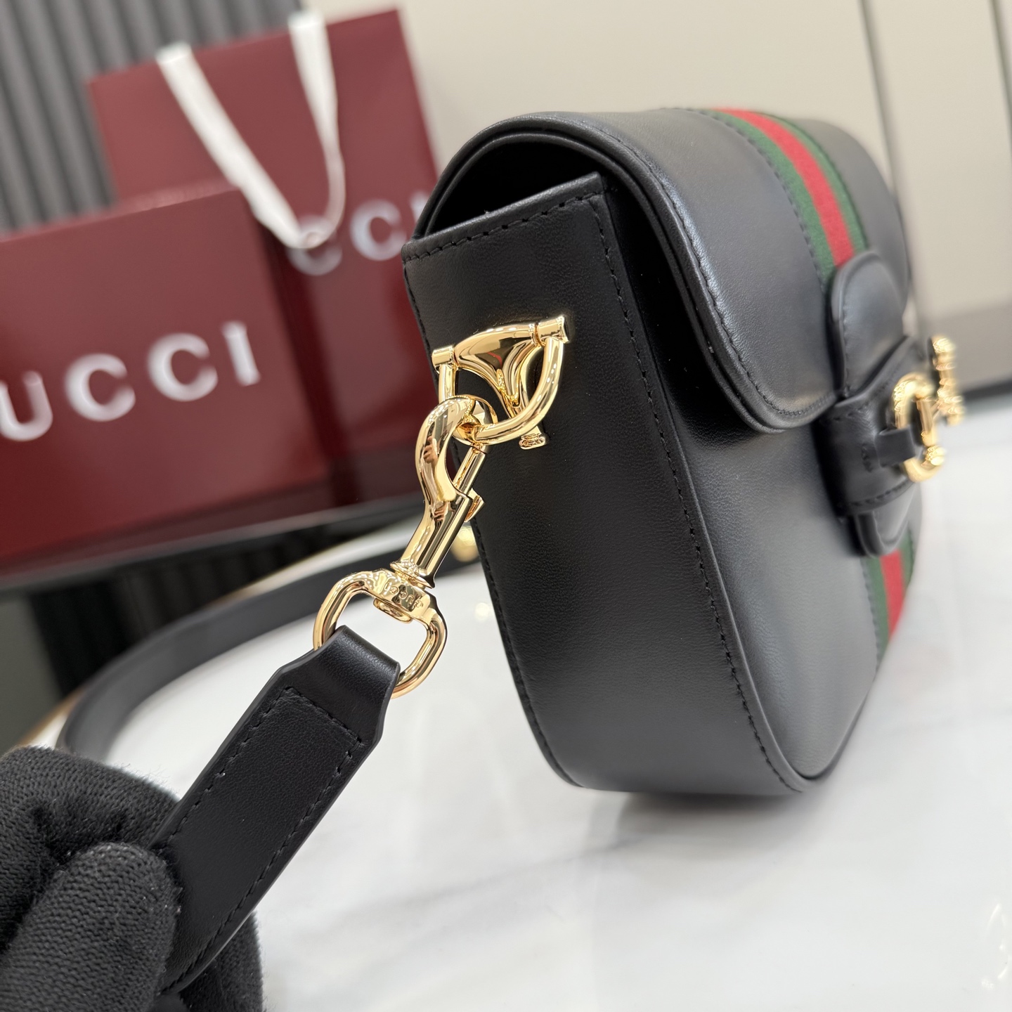 Gucci 2026春夏系列全新上市 Gucci Horsebit 1955 系列手袋以柔软流畅的廓形演绎