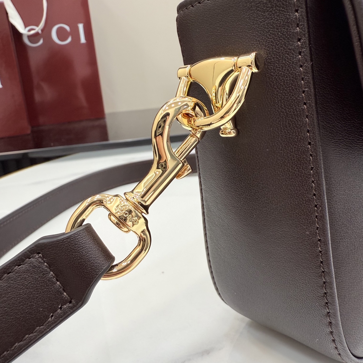 Gucci 2026春夏系列全新上市 Gucci Horsebit 1955 系列包袋呈现柔韧雅致的廓形