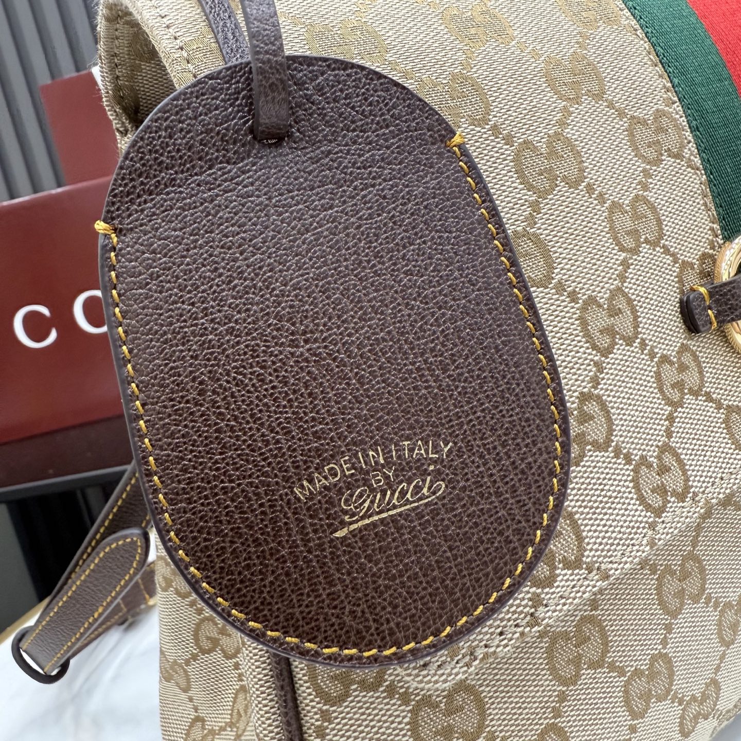 Gucci Generation Gucci系列深入探索品牌的典藏元素 将不同年代的设计融合成一种美学叙事