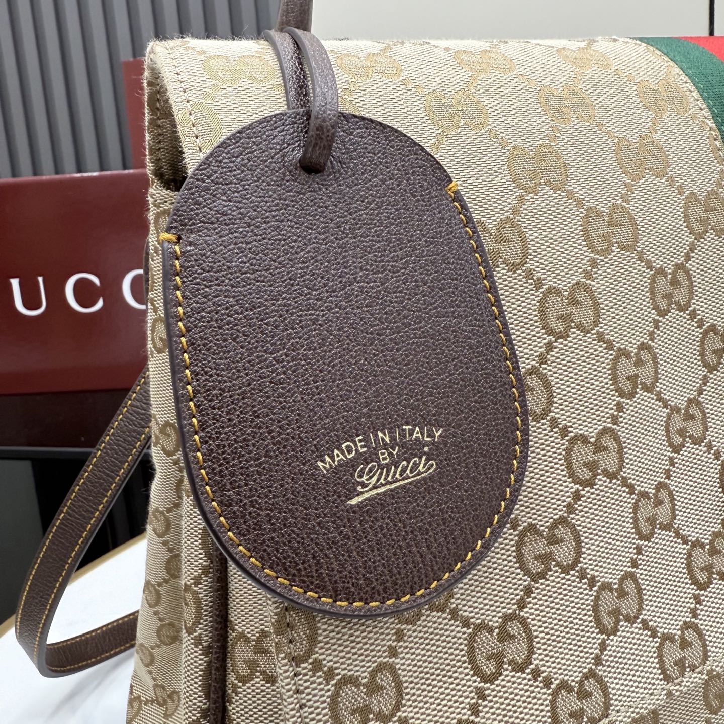 Gucci Generation Gucci系列深入探索品牌的典藏元素 将不同年代的设计融合成一种美学叙事