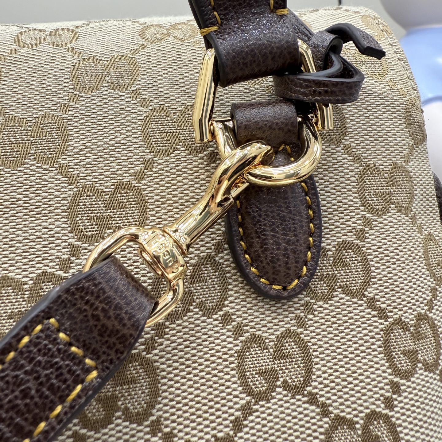 Gucci Generation Gucci系列深入探索品牌的典藏元素 将不同年代的设计融合成一种美学叙事