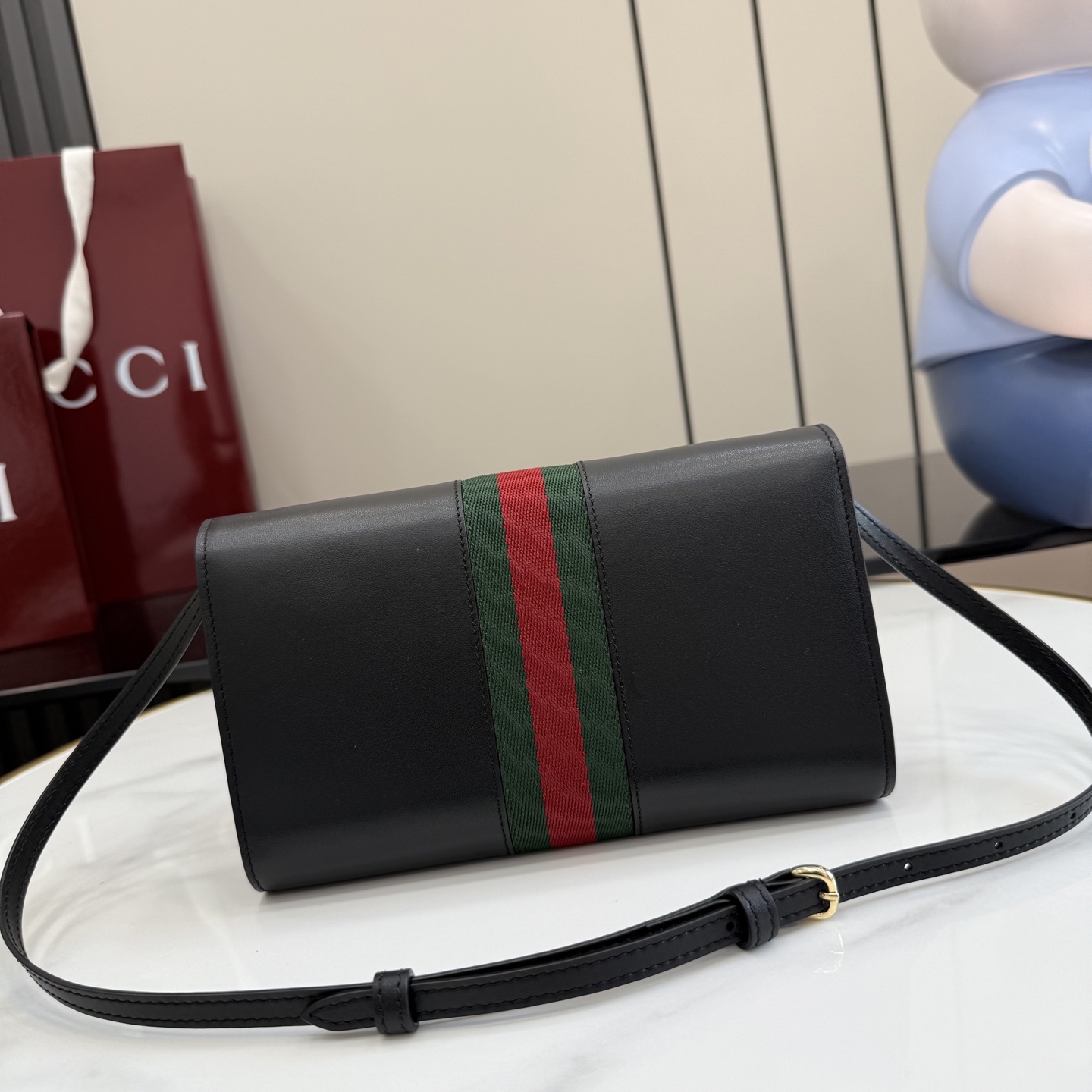 Портмоне Gucci с ремешком