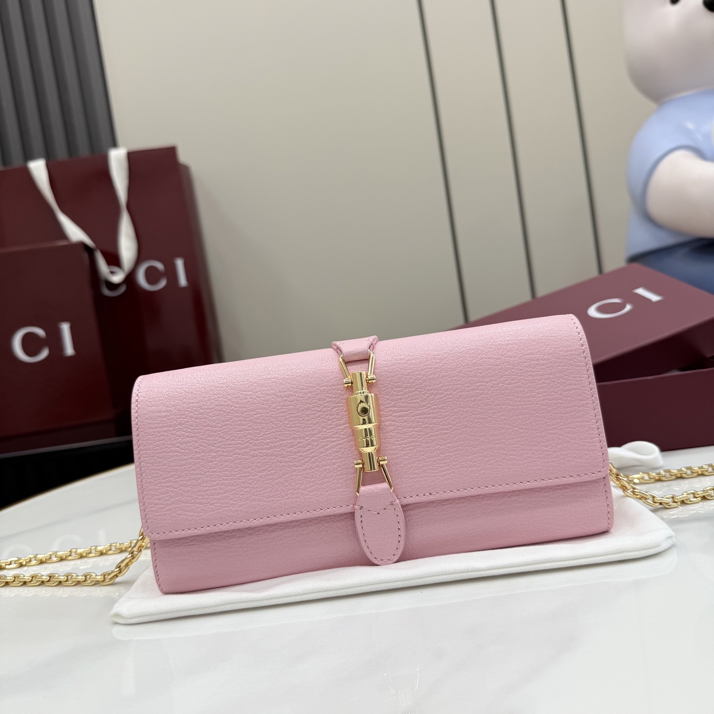 Портмоне Gucci розовое с цепочкой
