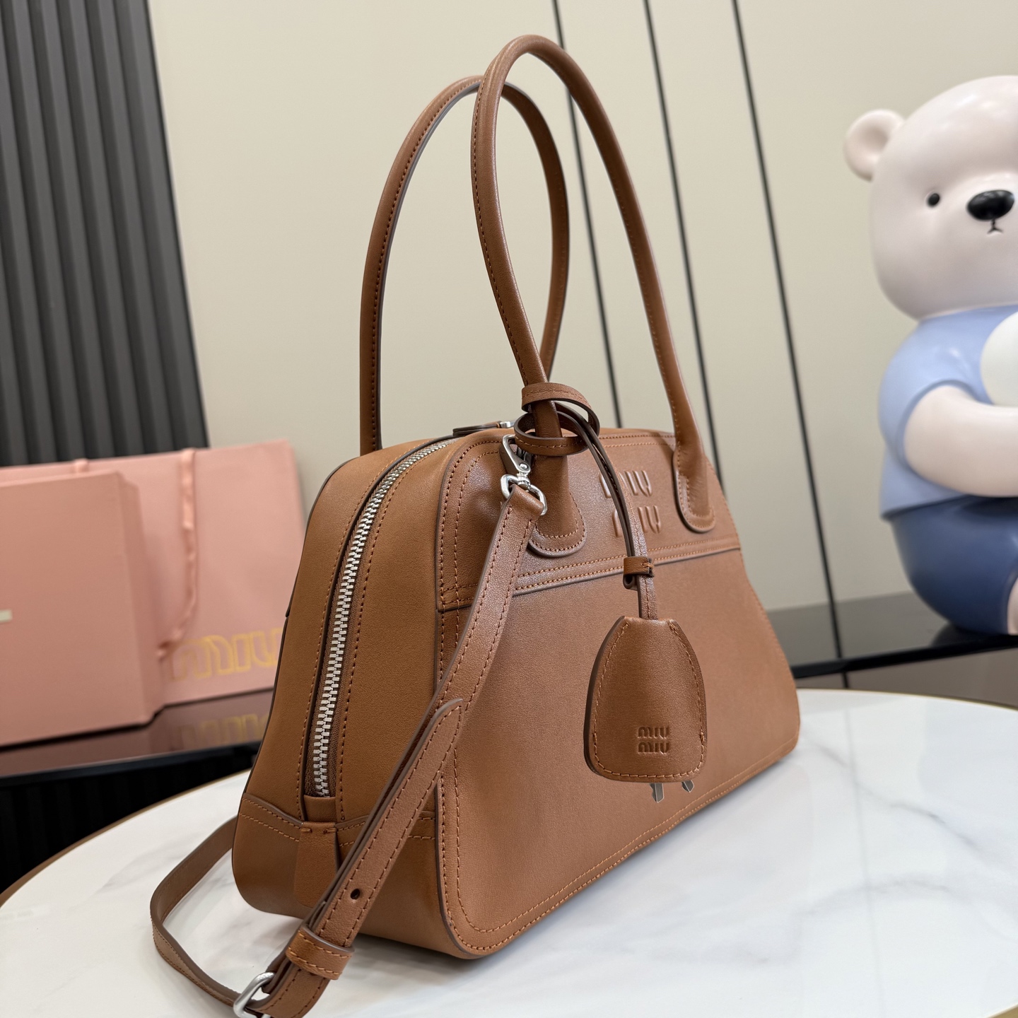 Сумка Miu Miu коричневая с ручками