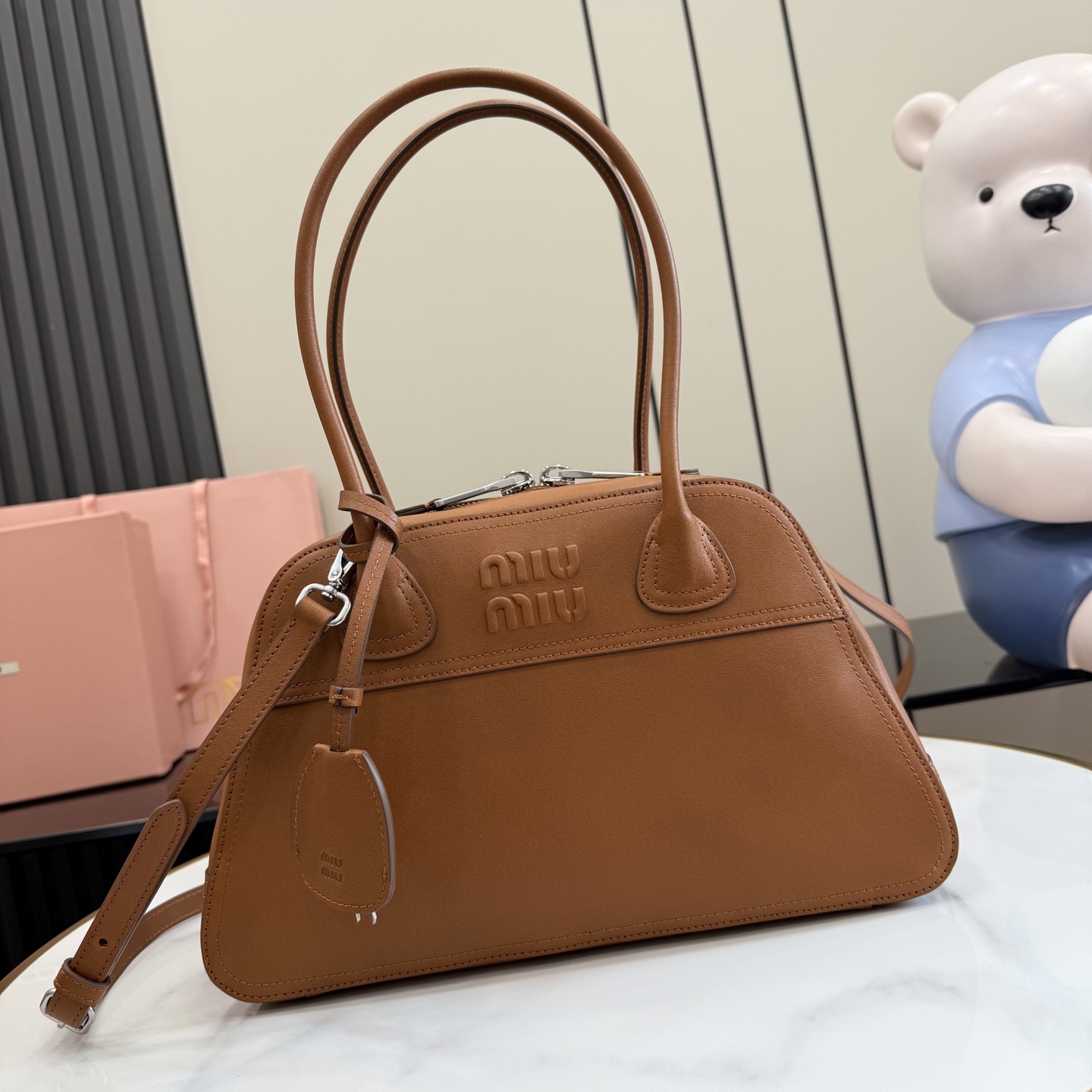 Сумка Miu Miu коричневая с ручками