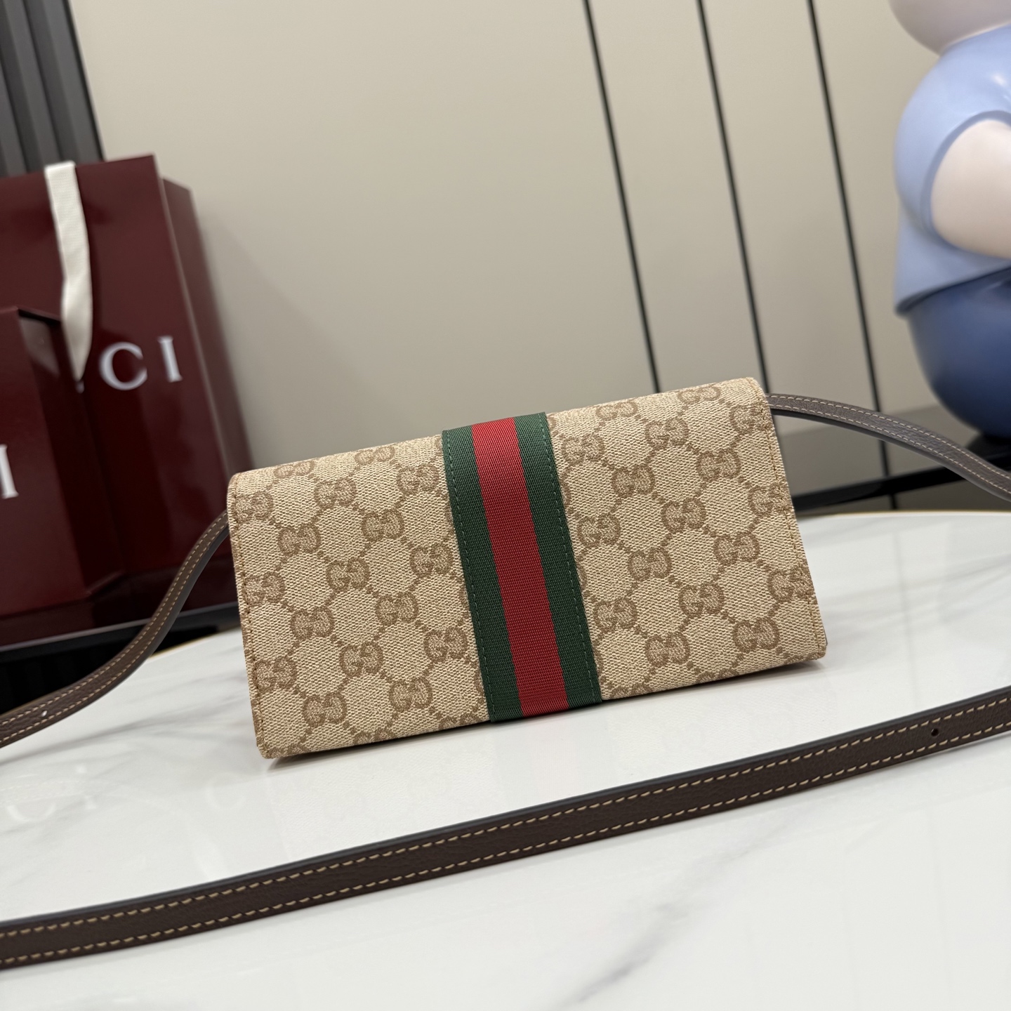 Gucci Beige GG Supreme canvas with green-red-green stripe crossbody everyday