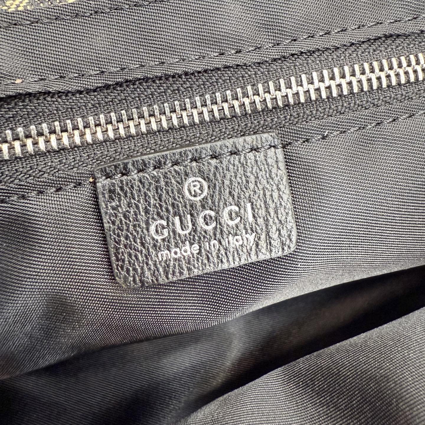 gucci madison black gg denim shoulder bag