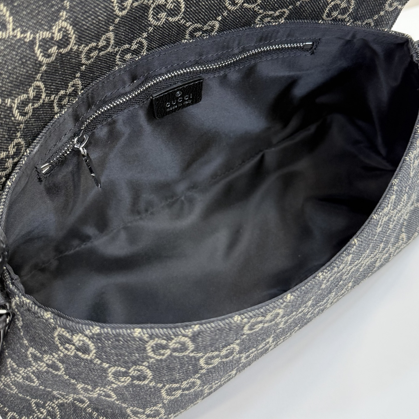 gucci madison black gg denim shoulder bag