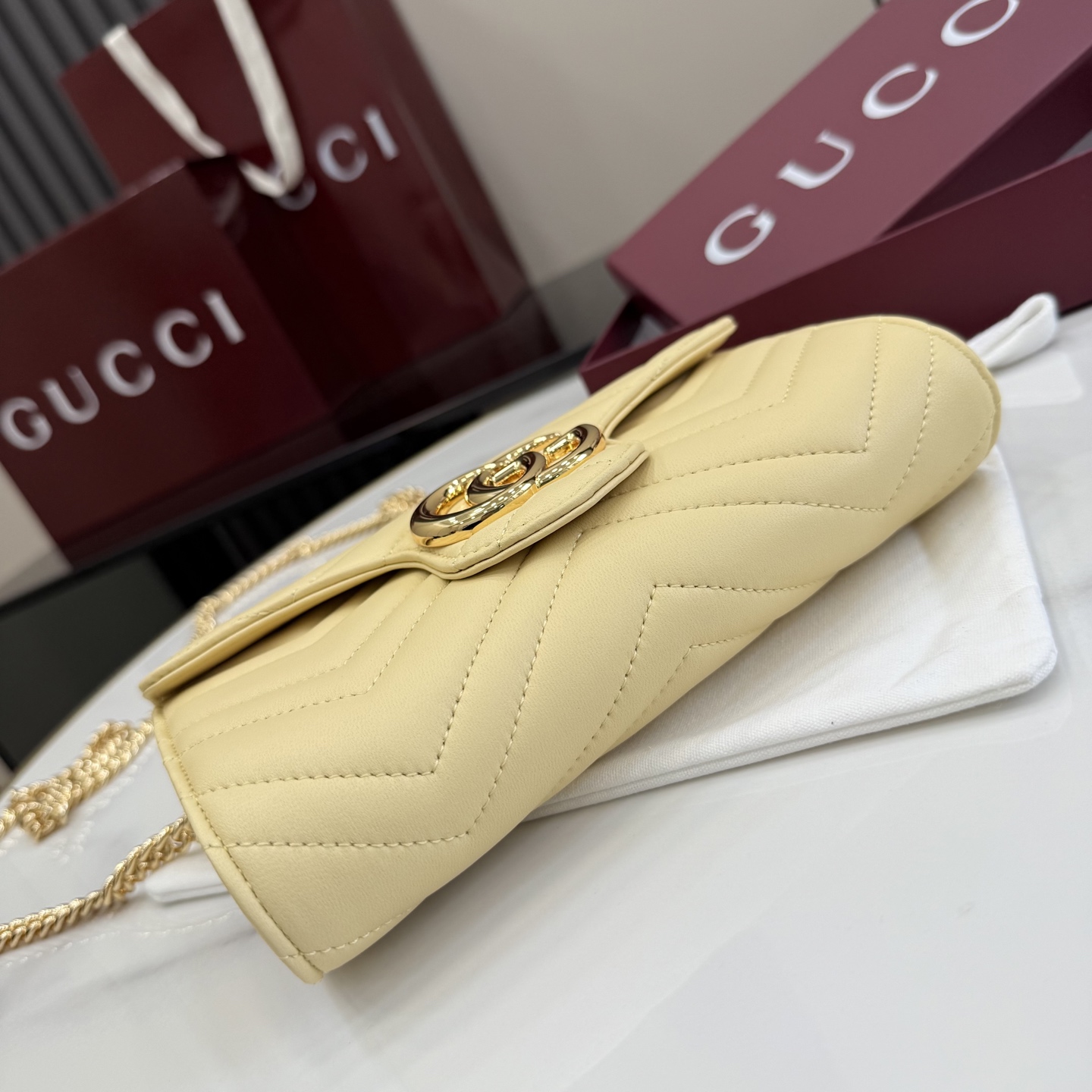 gucci gg marmont light yellow wallet on chain