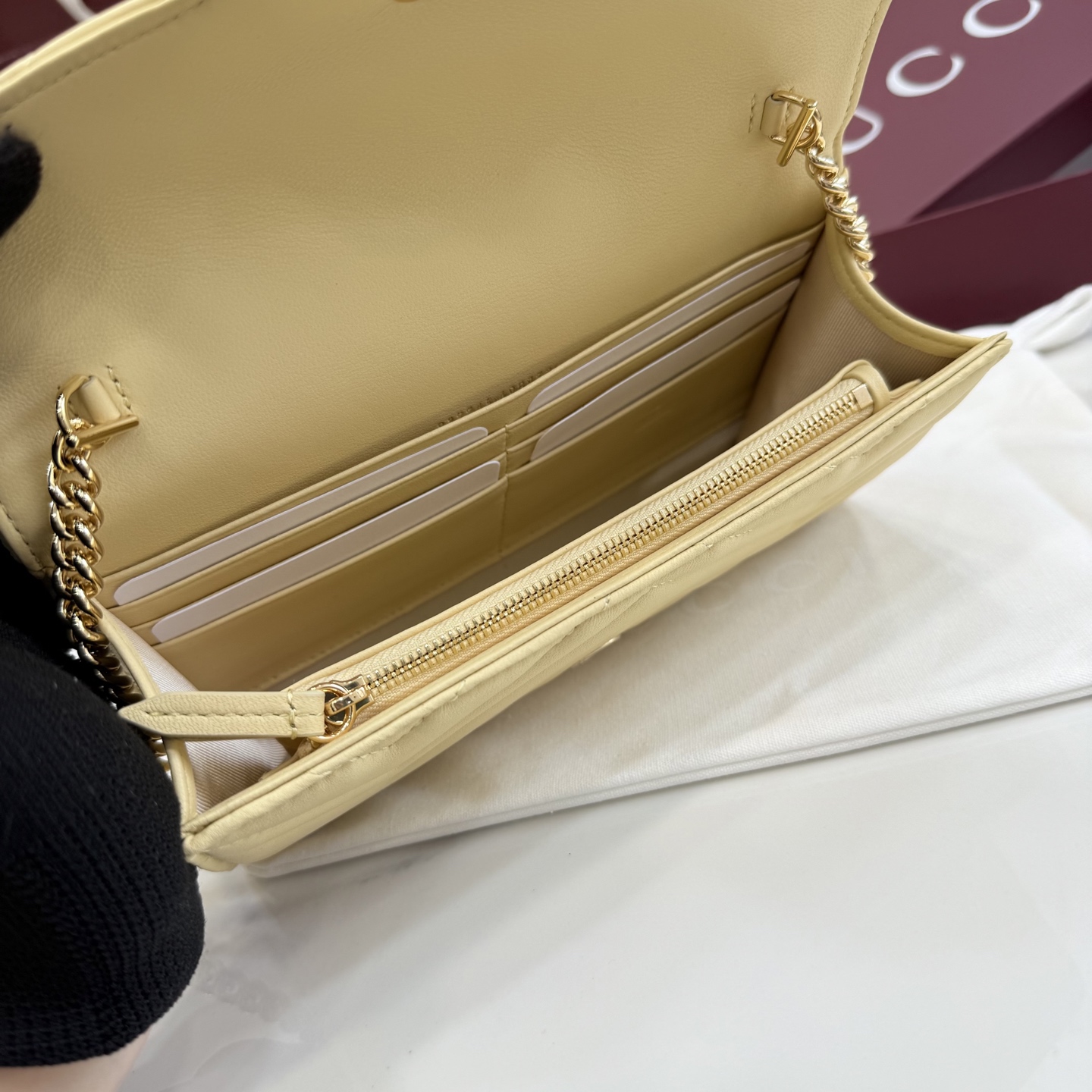 gucci gg marmont light yellow wallet on chain