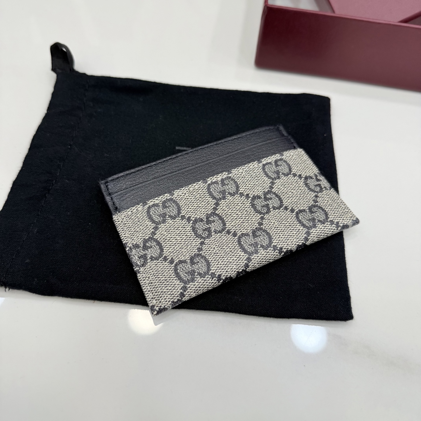 gucci essence classic blue gg canvas card case