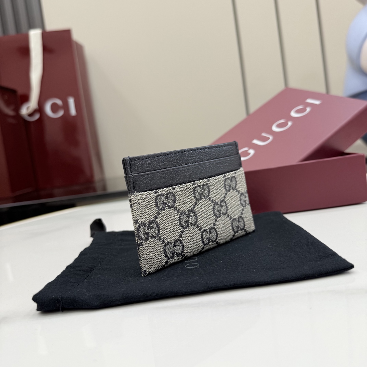 gucci essence classic blue gg canvas card case