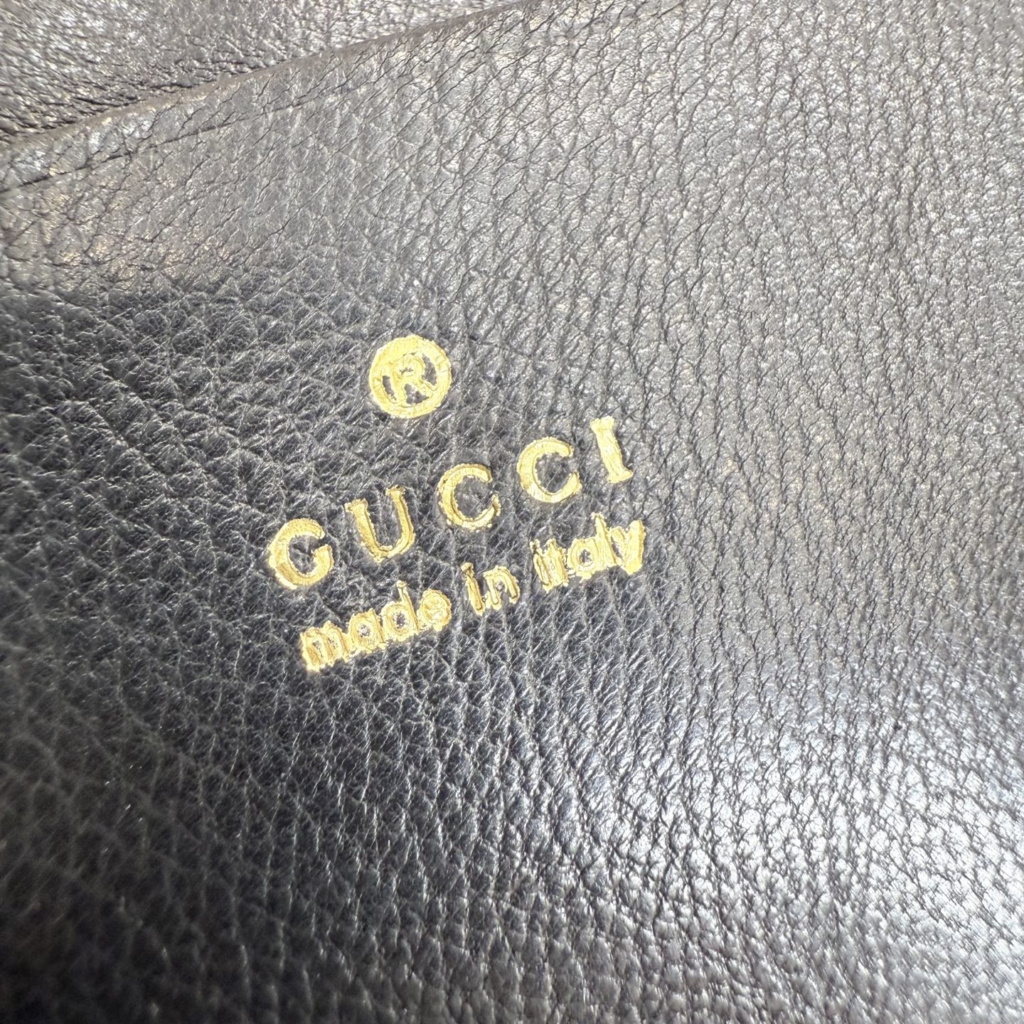 gucci gg marmont black pouch with strap