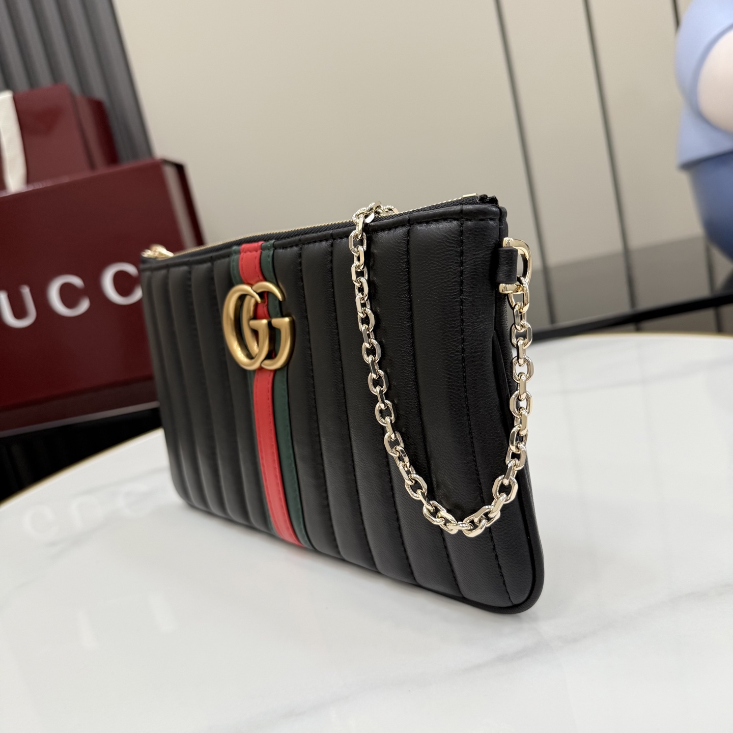 gucci gg marmont black pouch with strap