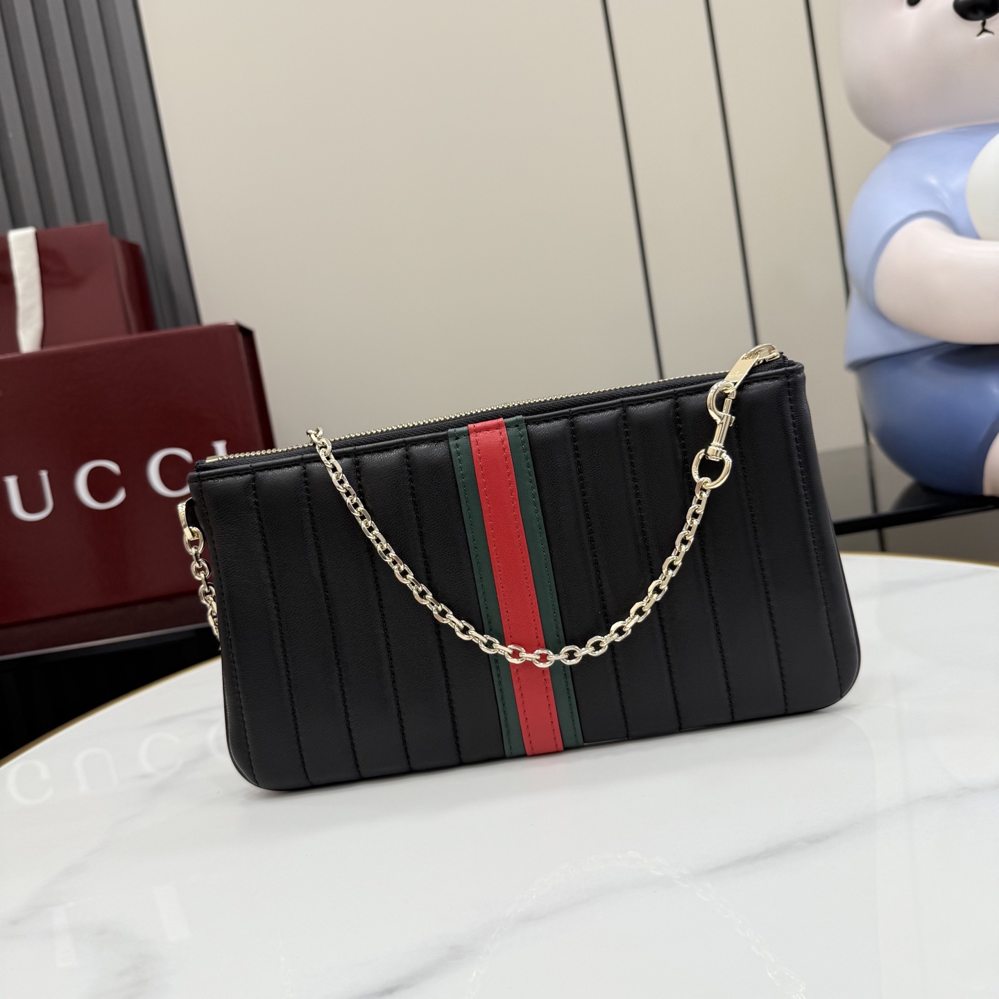 gucci gg marmont black pouch with strap