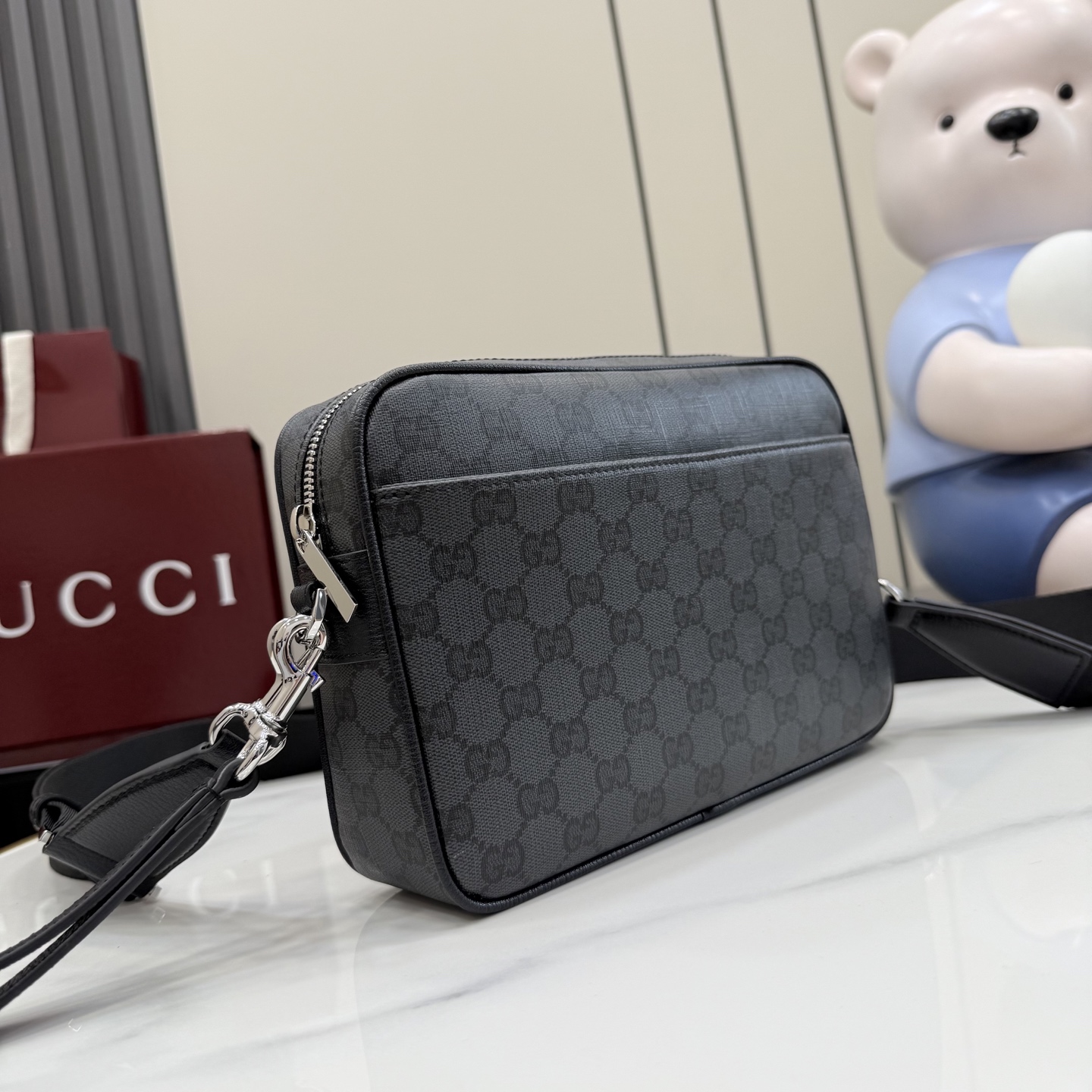 gucci essence classic black small crossbody bag