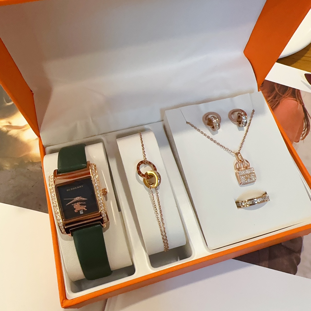Burberry Titanium Steel Watch Sets: Exclusive Sale for Fashionable Women - 图片 2