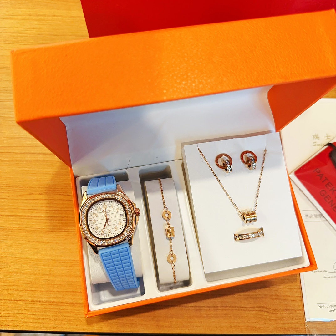 Luxury Women’s Watch Collection Featuring Bermuda Emerald Grenade Design and Aquanaut Folding Button - 图片 1