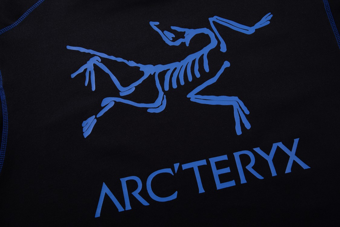 Arc'teryx Cormac Logo LS Crew Neck Long Sleeve T-Shirt - Unisex 5 a1726977958720 8680