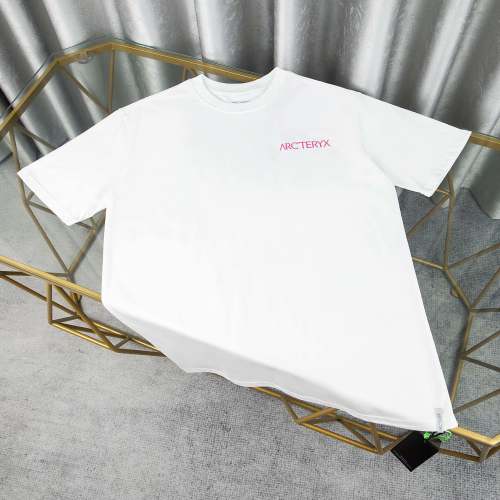 Arc'teryx 2025FW Short Sleeve T-Shirt, Small Bird Logo, Unisex Design 1 Arc'teryx 2025FW Short Sleeve T-Shirt, Small Bird Logo, Unisex Design