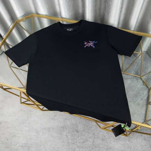 Arc'teryx 2025FW Short Sleeve T-Shirt with Gradient Bird Logo 1 Arc'teryx 2025FW Short Sleeve T-Shirt with Gradient Bird Logo