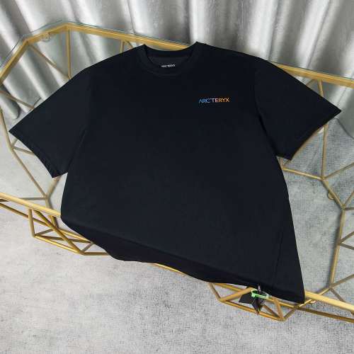 Arc'teryx 2025FW Gradient Logo Short Sleeve T-Shirt - Unisex Design 1 Arc'teryx 2025FW Gradient Logo Short Sleeve T-Shirt - Unisex Design