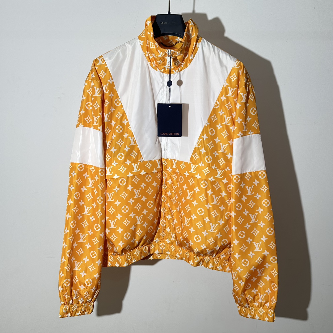 Louis Vuitton Haut
 Vêtements Manteaux & Blousons Jaune Broderie de fleurs Unisexe Série automne