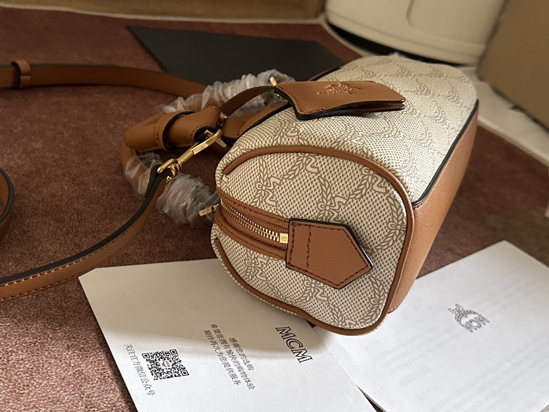 MCM 2024新款 LAURETOS波士顿包