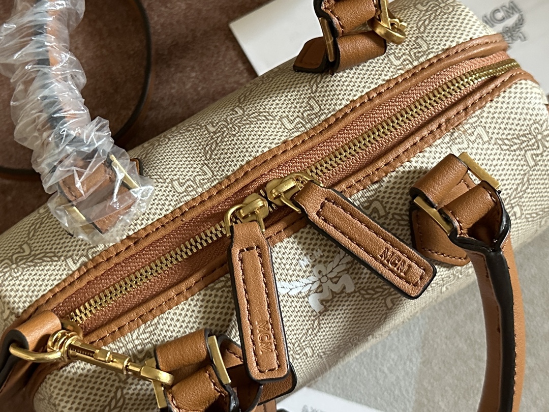 MCM 2024新款 LAURETOS波士顿包