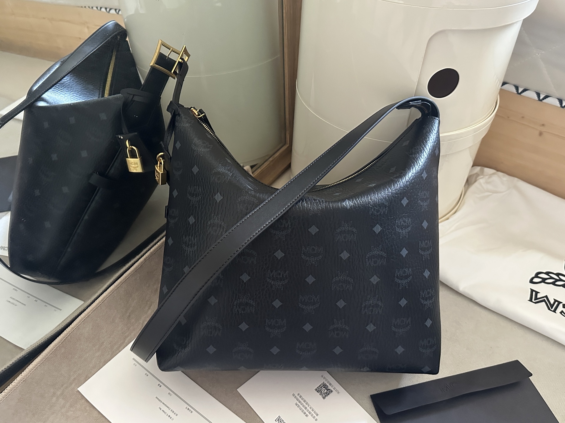 MCM ‍ MCM ‍ 牛角包Aren Visetos Hobo肩背包