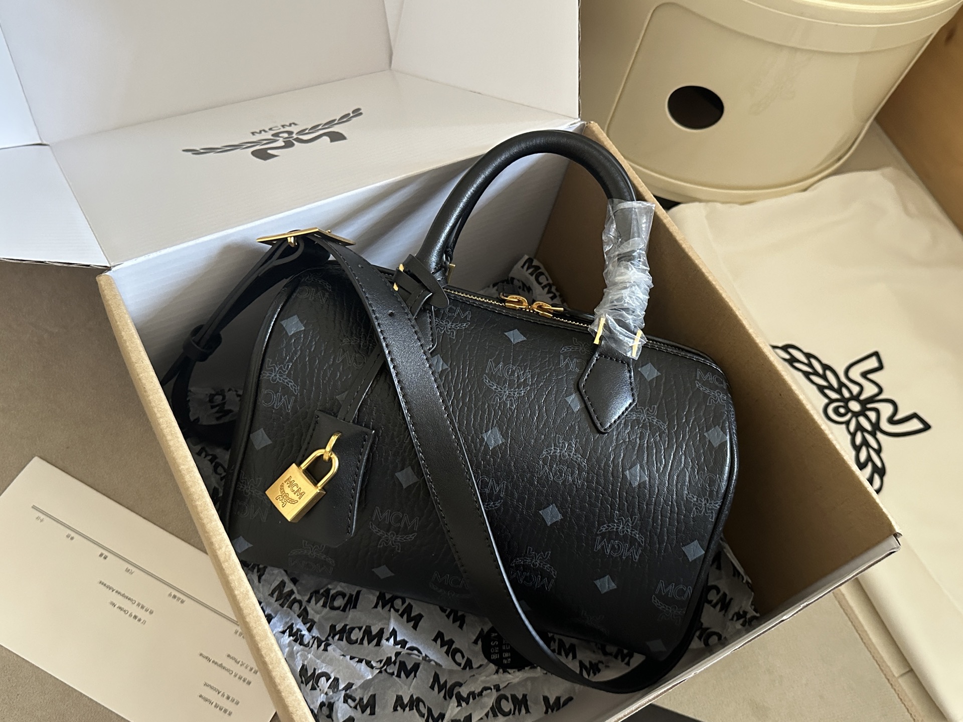 MCM ～ MCM 新款 Visetos波士顿包