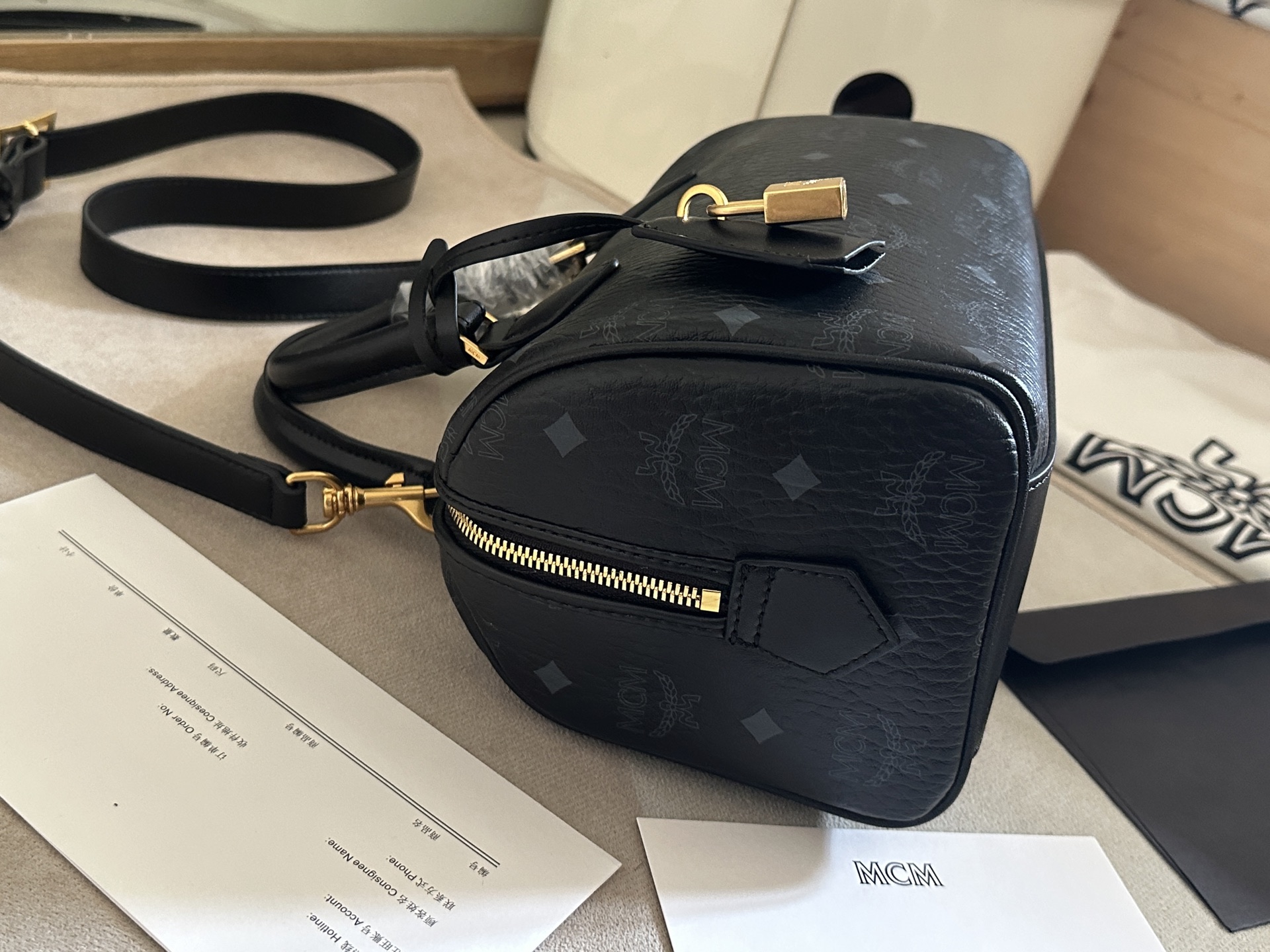 MCM ～ MCM 新款 Visetos波士顿包