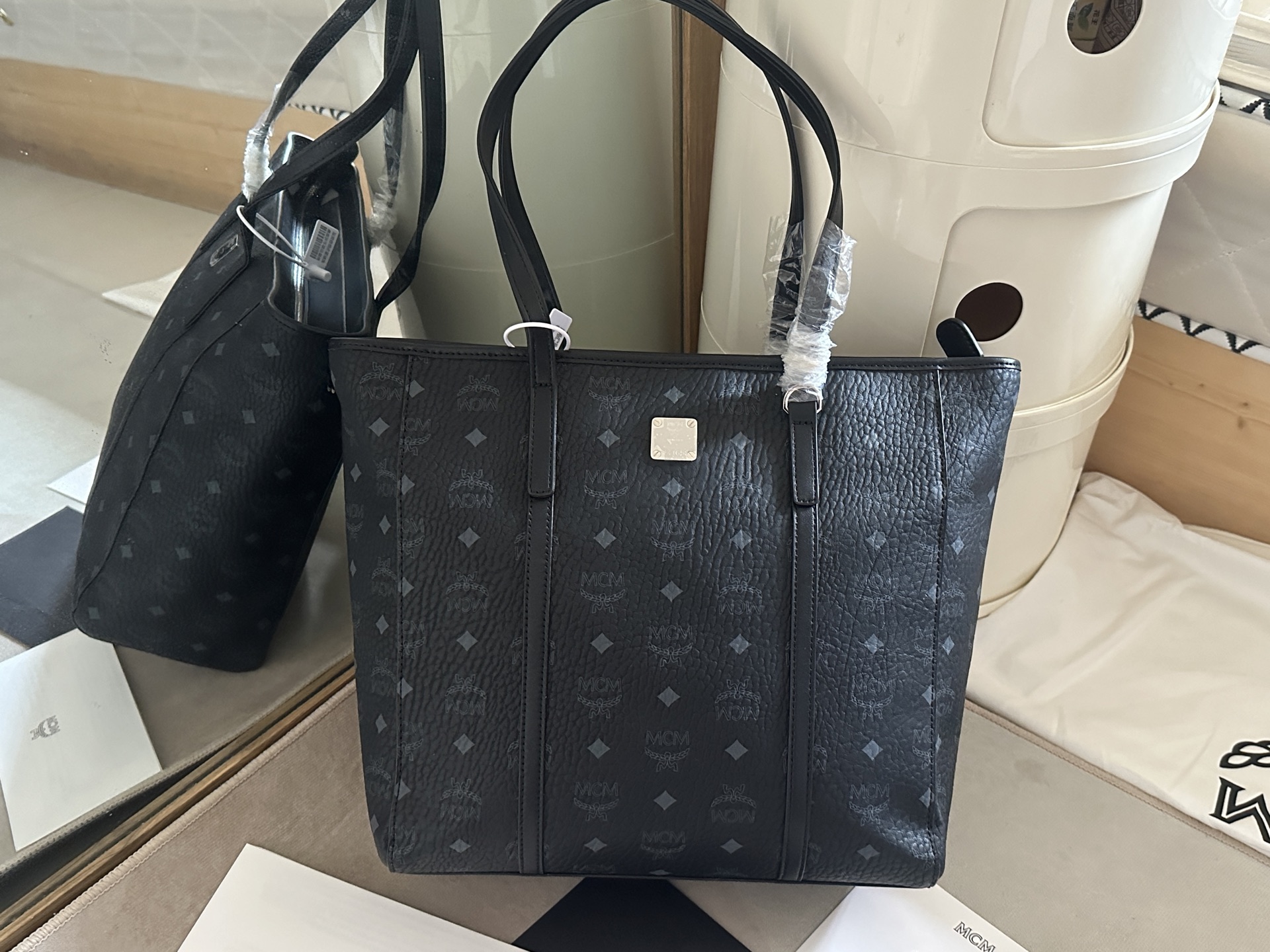 Fendi Luxury Designer Handbag Shoulder Crossbody Bag crafted in premium