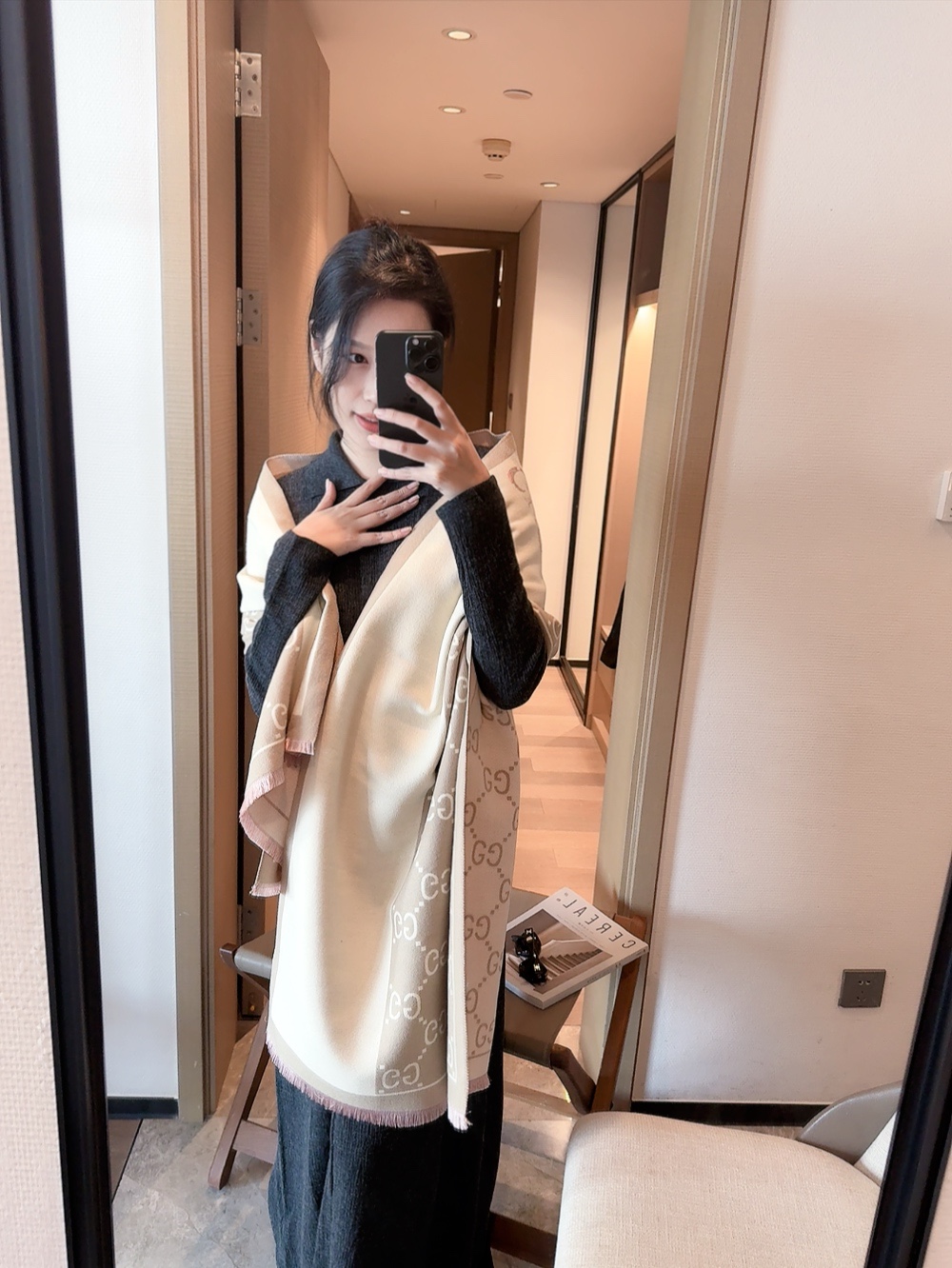 NO:163727,The new model is never out of date. When I buy it, I say that the goddess and daily life are very easy to match. I also look very energetic and needless to say, and the details can be seen clearly. The high-standard quality size 65*180cm ordinary scarf, ordinary scarf19860909新款永不过时,买到都说好女神及日常都非常好搭配的款平时穿搭也非常好搭配,整个人看起来都会神采奕奕好多不用多说,细节品质都看得清楚,绝对获赞的高规格品质尺寸65*180cm普通围巾,普通围巾,scarf