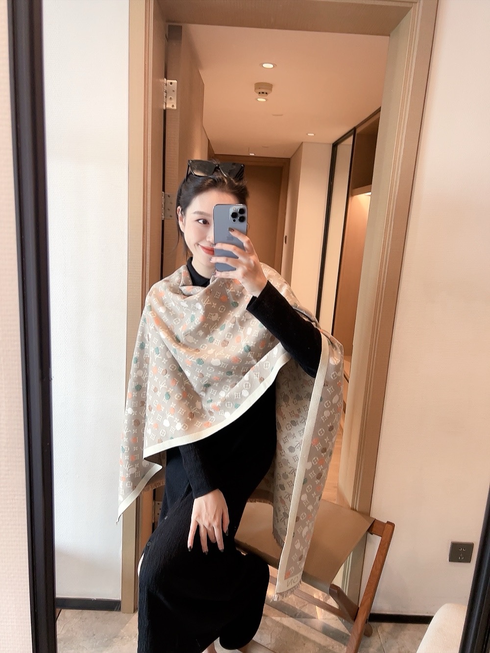 NO:163177,The new model is never out of date. When I buy it, the model that is very good for goddess and daily life is very easy to match. I look very energetic and needless to say, the details can be seen clearly. The high-standard quality size 65*180cm ordinary scarf, ordinary scarf19860909批新款永不过时,买到都说好女神及日常都非常好搭配的款平时穿搭也非常好搭配,整个人看起来都会神采奕奕好多不用多说,细节品质都看得清楚,绝对获赞的高规格品质尺寸65*180cm普通围巾,普通围巾,scarf