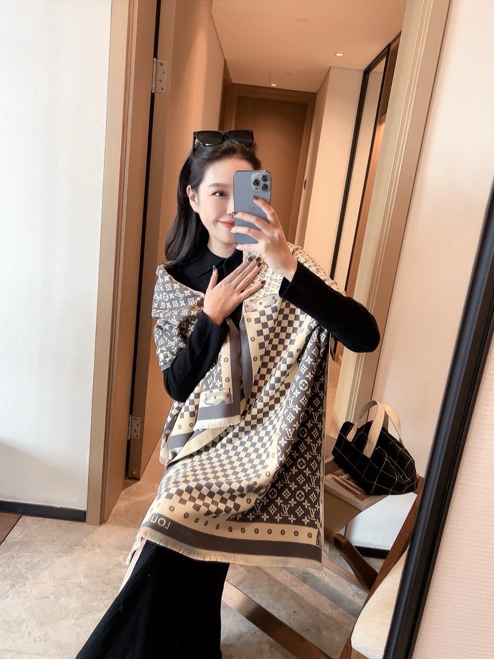 NO:163764,The new model is never out of date. When I buy it, the model that is very good for goddess and daily life is very easy to match. I look very energetic and needless to say, the details can be seen clearly. The high-standard quality size 65180cm ordinary scarf, ordinary scarf19860909批新款永不过时,买到都说好女神及日常都非常好搭配的款平时穿搭也非常好搭配,整个人看起来都会神采奕奕好多不用多说,细节品质都看得清楚,绝对获赞的高规格品质尺寸65180cm普通围巾,普通围巾,scarf