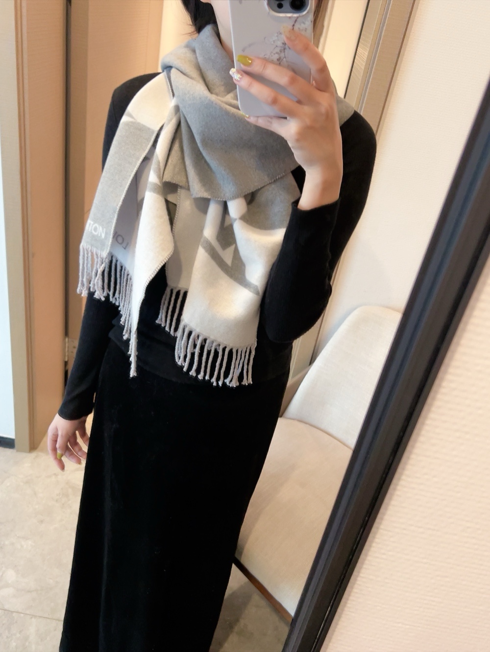 NO:163724,The new model is never out of date. When I buy it, the model that is very good for goddess and daily life is very easy to match. I look very energetic and needless to say, the details can be seen clearly. The high-standard quality size 32180cm ordinary scarf, ordinary scarf19860909批新款永不过时,买到都说好女神及日常都非常好搭配的款平时穿搭也非常好搭配,整个人看起来都会神采奕奕好多不用多说,细节品质都看得清楚,绝对获赞的高规格品质尺寸32180cm普通围巾,普通围巾,scarf