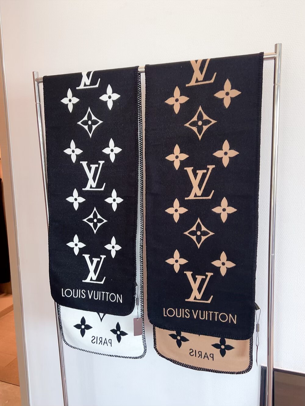 批170 精美三角针锁边デザイン ダブルフェイススカーフ 女性にぴったり