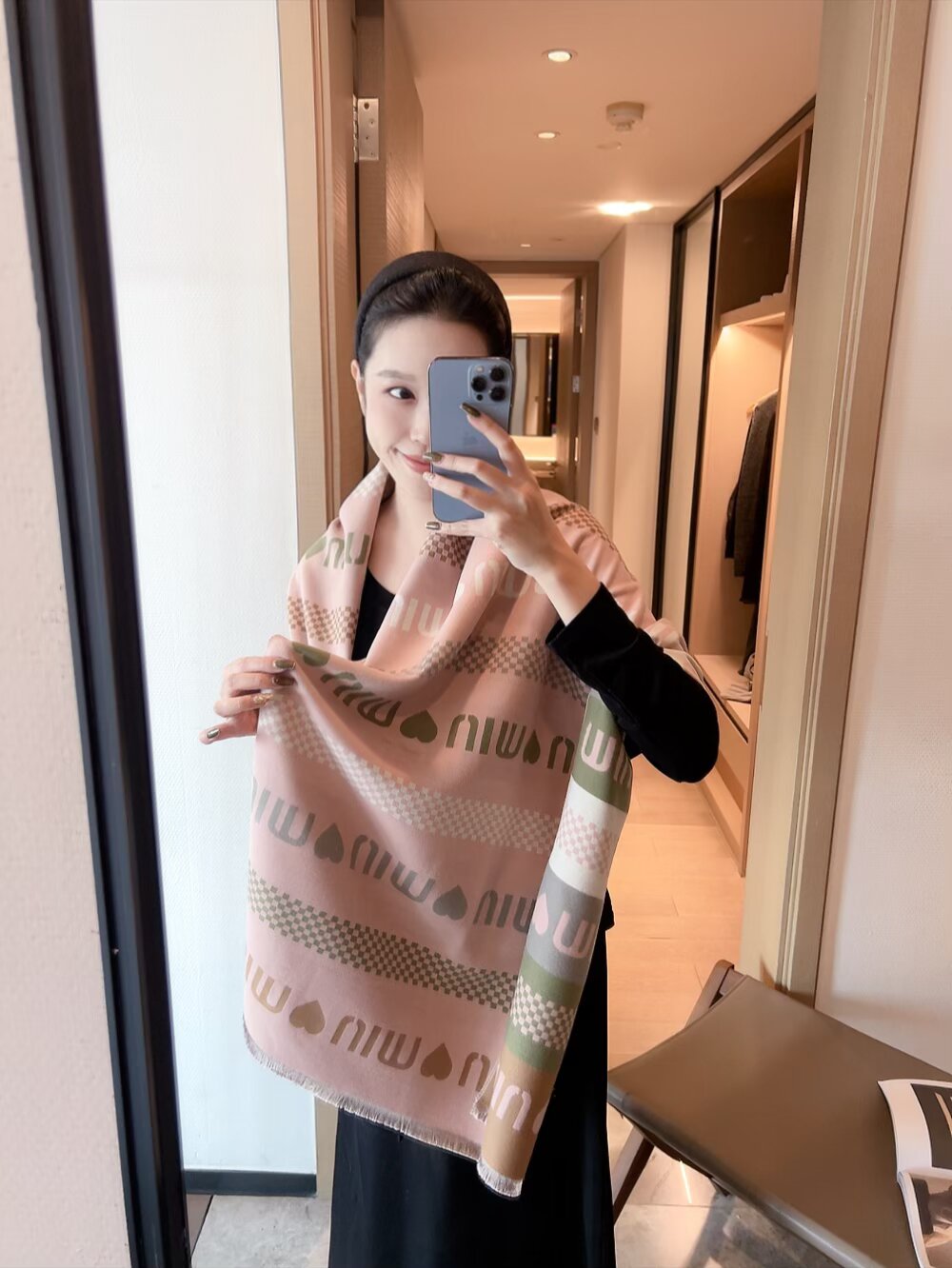 NO:336758,MIUMIU's hottest items for small red book design style, distinctive personality, just a little fairy, a must-have item for goddesses, very feminine temperament, super beautiful individuals like the same style of internet celebrities, fashion trend ordinary scarves, ordinary scarves, miumiu19860909批缪缪（MIUMIU）小红书爆款单品 设计风格 个性鲜明 就是小仙女 女神必备单品 非常有女人气质 超美个人非常喜欢网红同款 时尚潮流普通围巾,普通围巾,miumiu,scarf